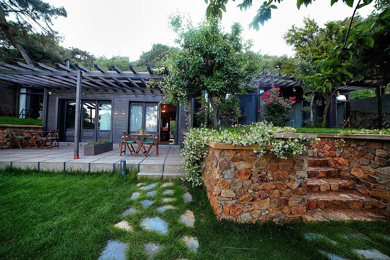 Triada Hotel Bueyuekada Adalar Exterior foto